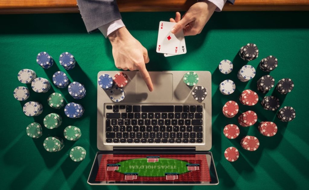 giocare a Texas holdem poker online